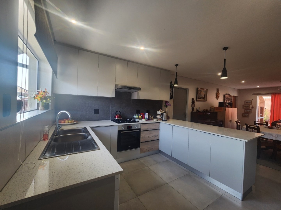 3 Bedroom Property for Sale in Dormehls Drift Western Cape